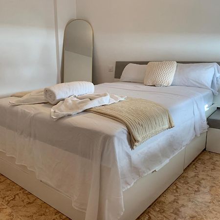 Pisos Baraja Gl Apartment Madrid Luaran gambar