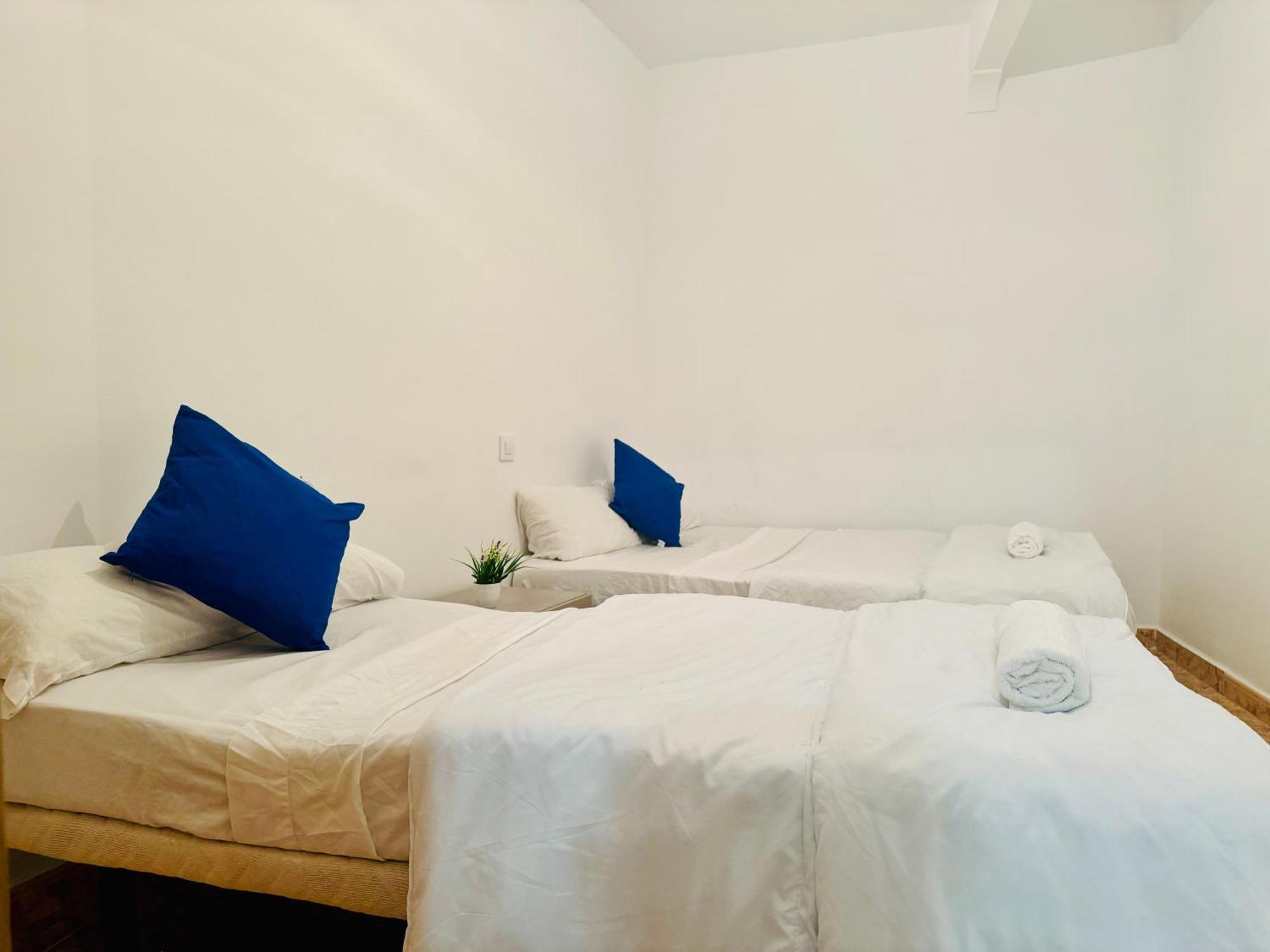 Pisos Baraja Gl Apartment Madrid Luaran gambar
