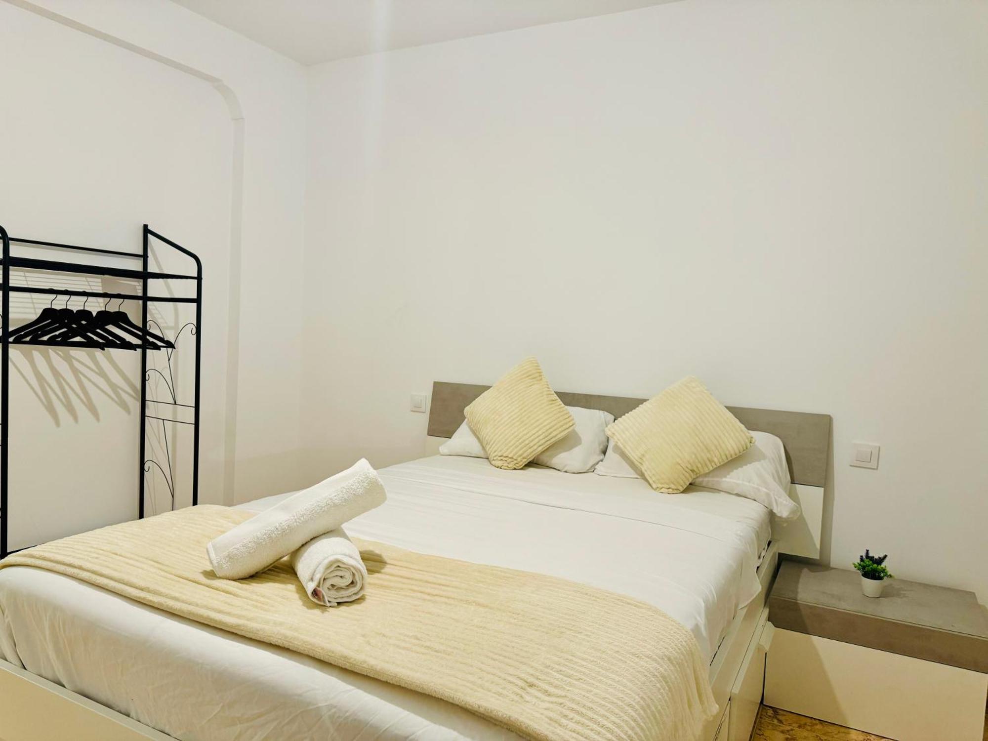 Pisos Baraja Gl Apartment Madrid Luaran gambar